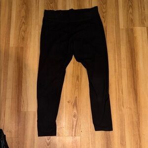 HUE Classic Black Leggings